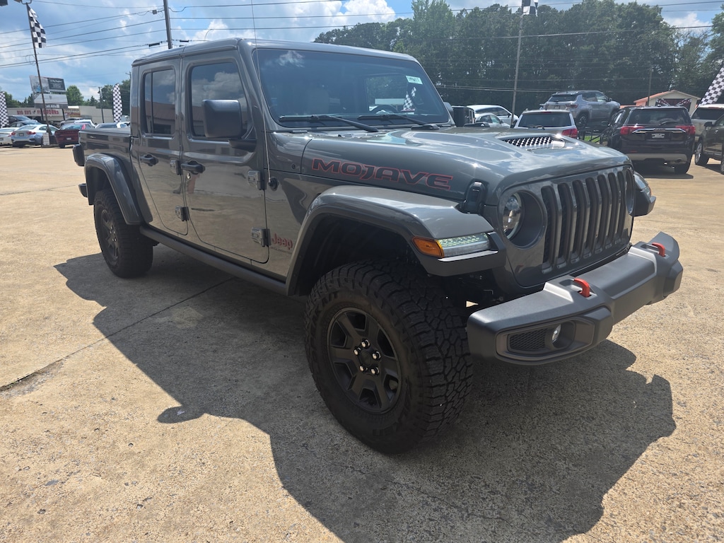 Used 2023 Jeep Gladiator Mojave Truck Crew Cab