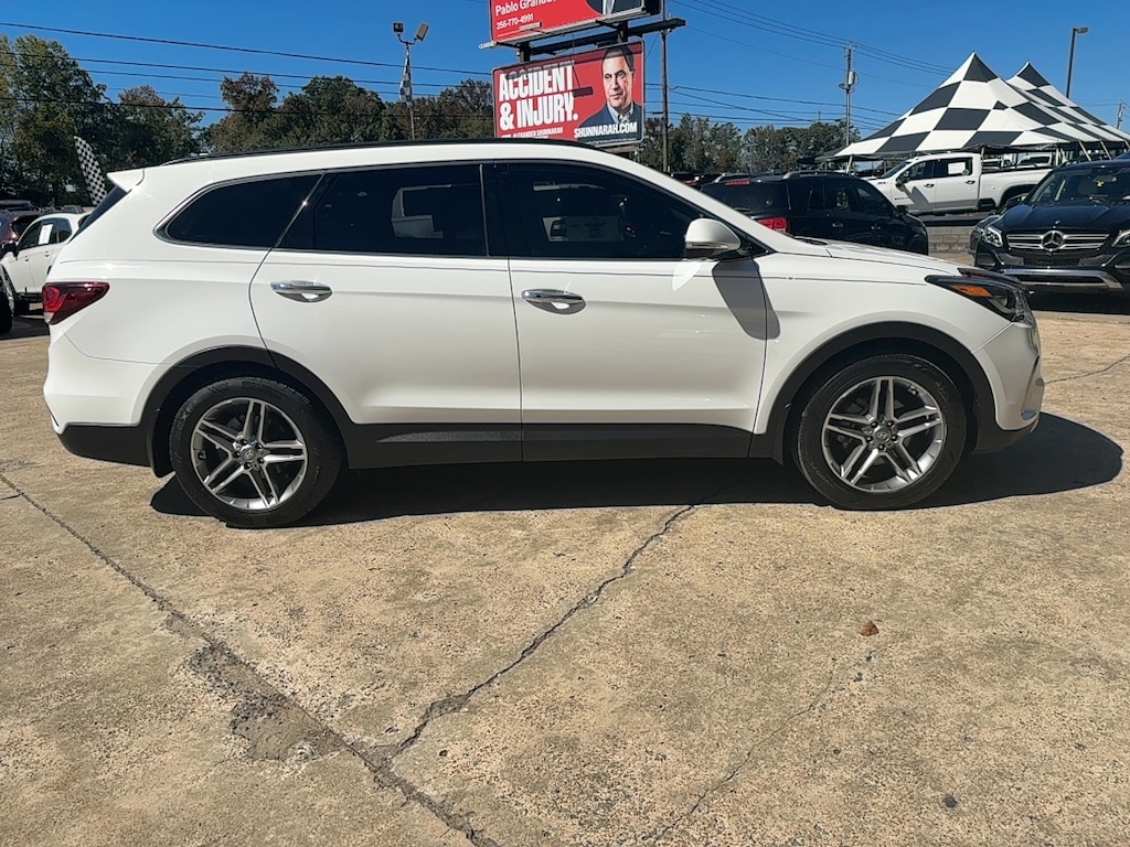 Used 2018 Hyundai Santa Fe SE Ultimate SUV