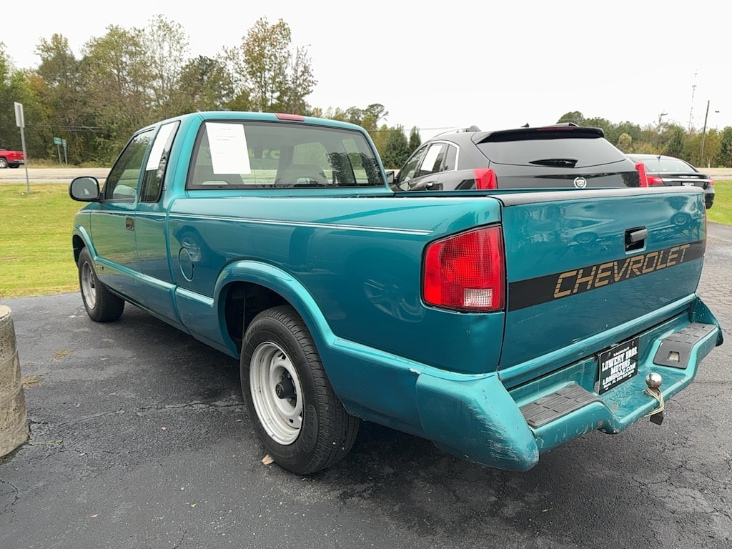 Used 1995 Chevrolet S-10 LS (STD is Estimated) Truck