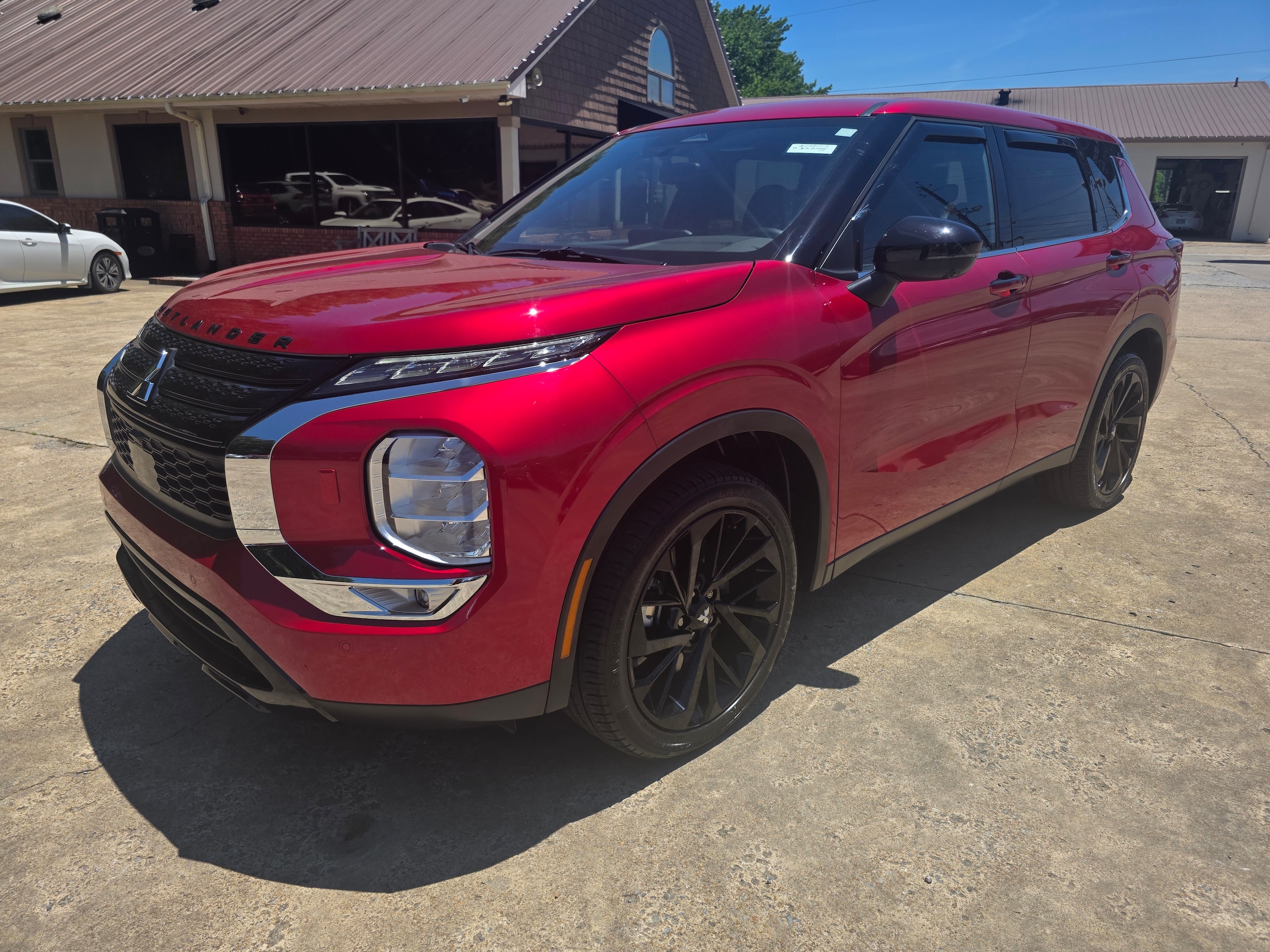 2023 Mitsubishi Outlander SE Black Edition S-AWC's photo