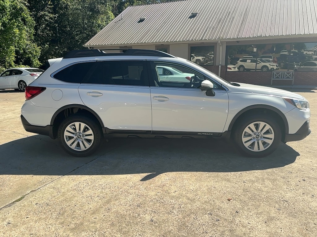 Used 2019 Subaru Outback 2.5i Premium SUV