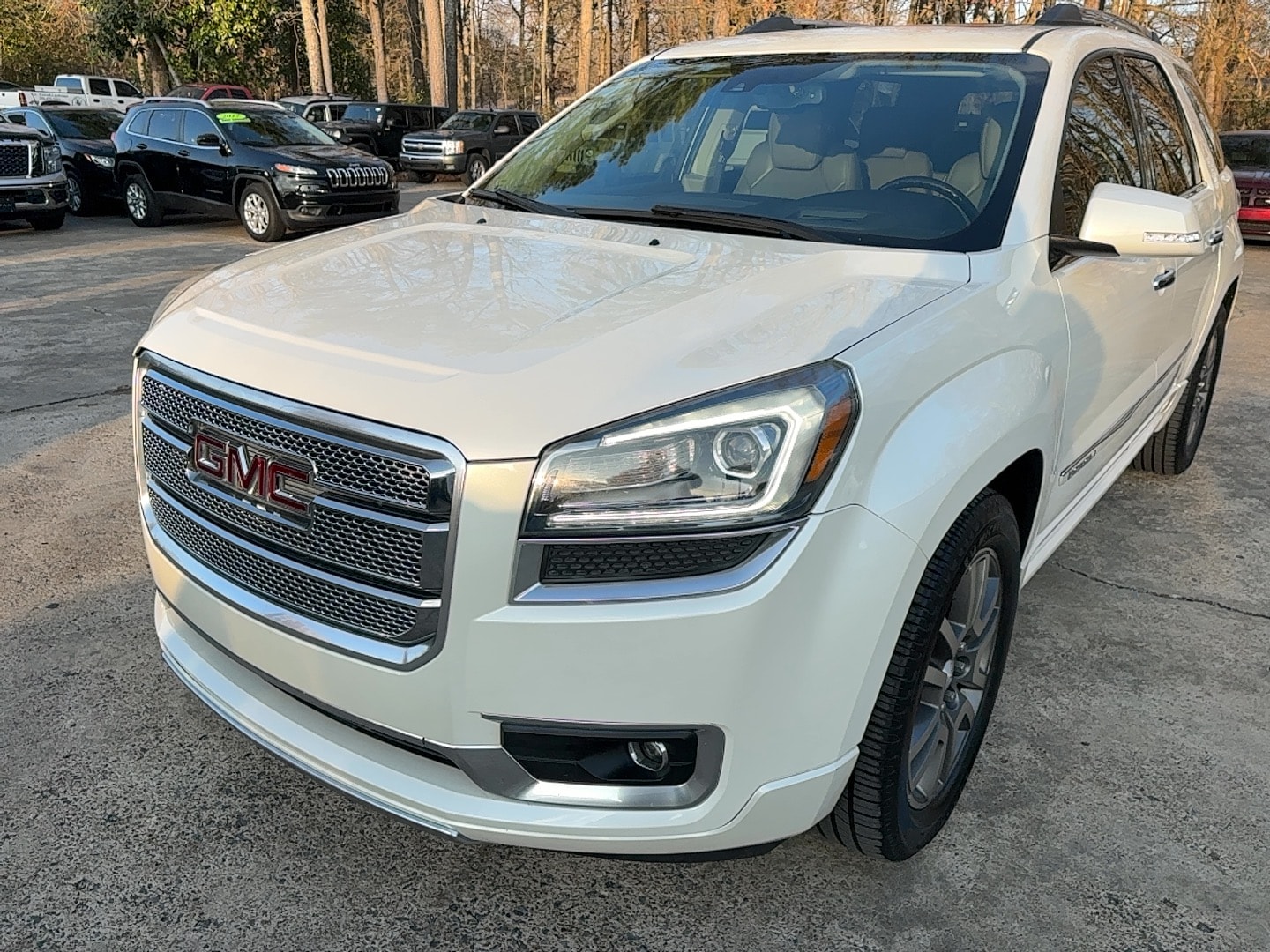 2015 GMC Acadia Denali's photo