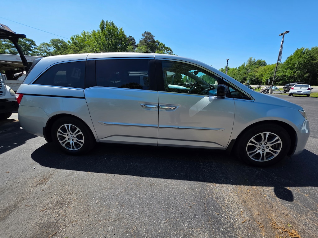 Used 2013 Honda Odyssey EX-L Van