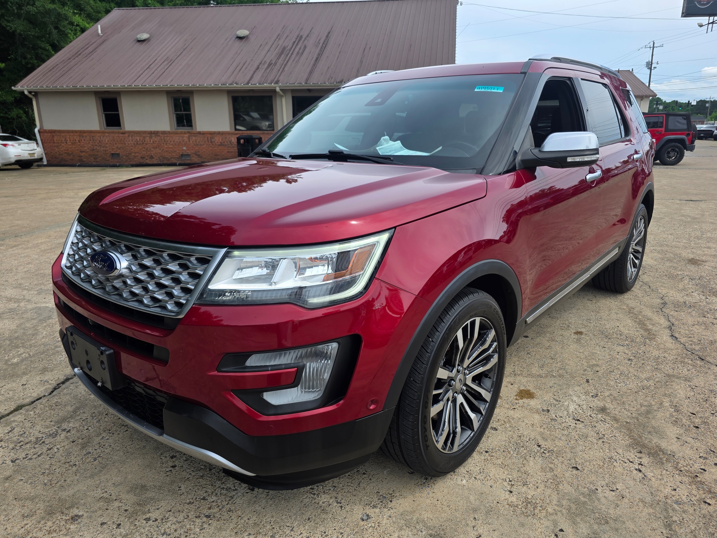 2017 Ford Explorer Platinum 4WD's photo