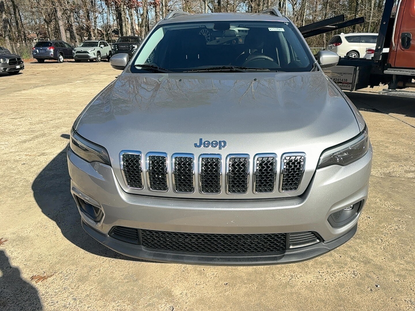 2020 Jeep Cherokee Latitude photo 2