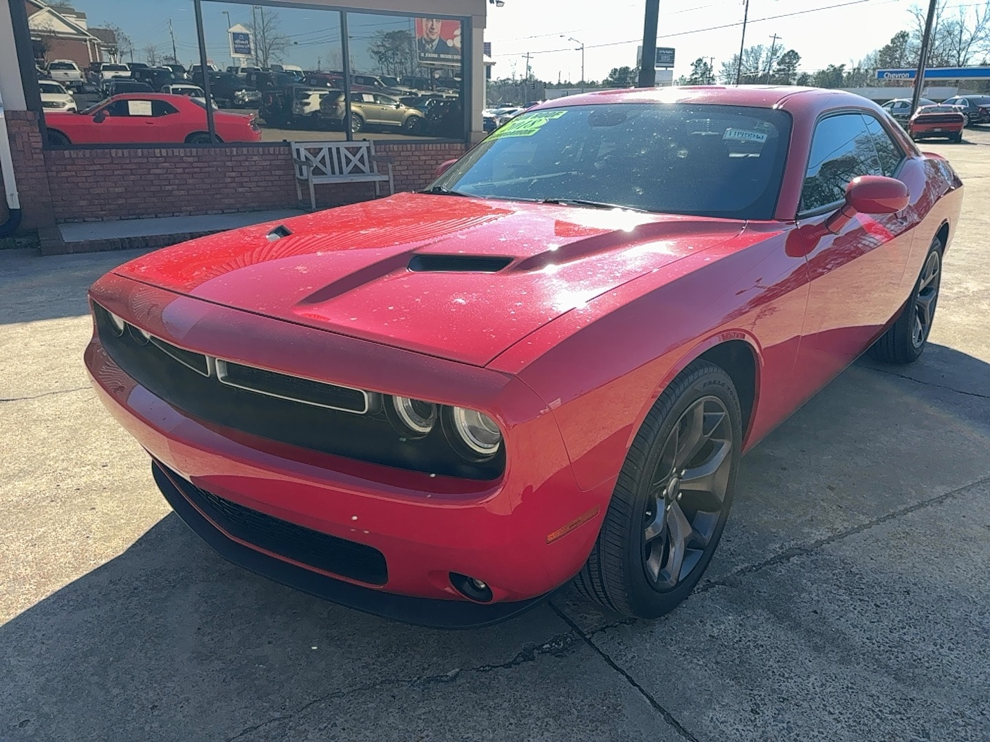 2018 Dodge Challenger SXT Plus's photo