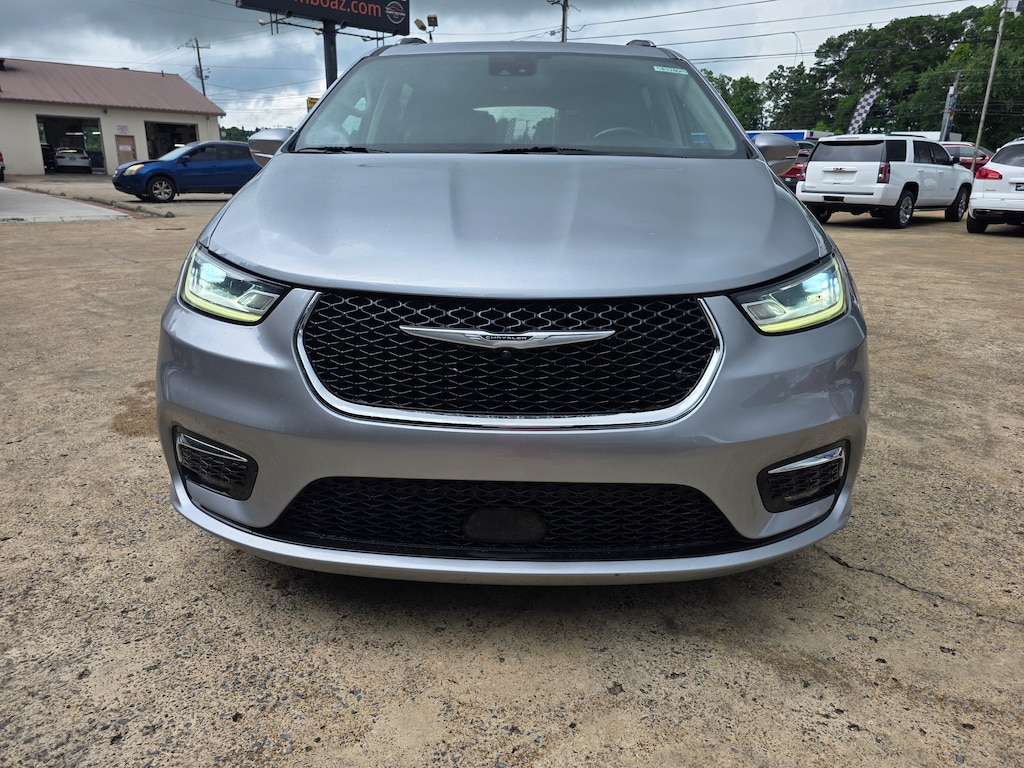 Used 2021 Chrysler Pacifica Touring L Van Passenger Van