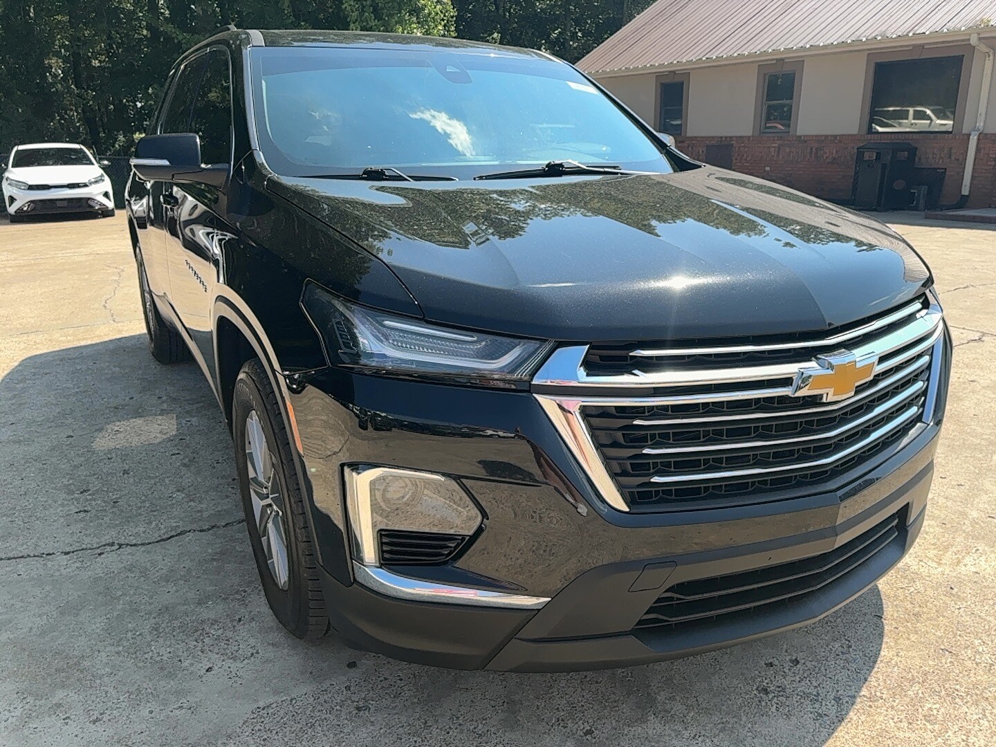 2022 Chevrolet Traverse Leather photo 3