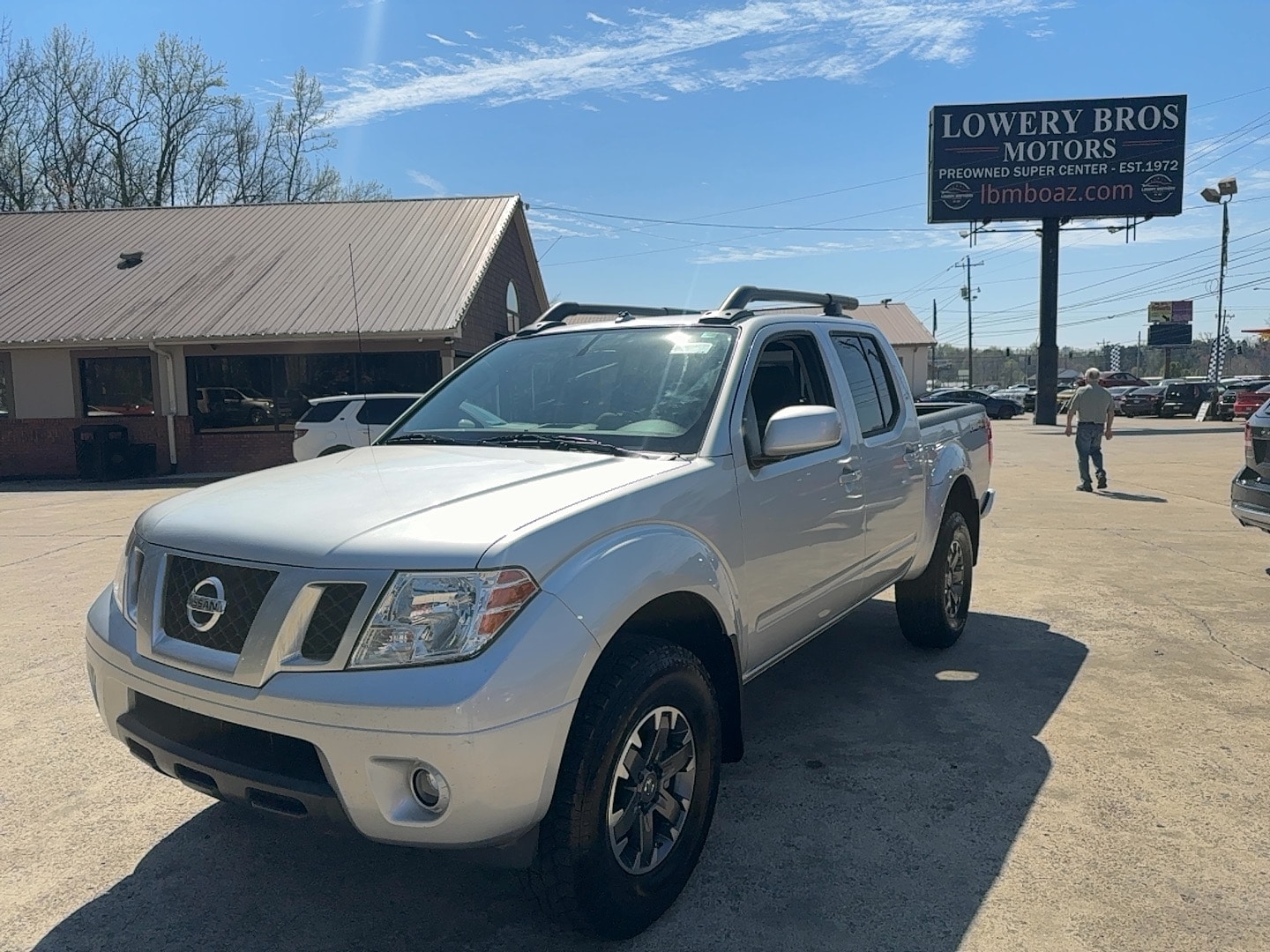 2017 Nissan Frontier 4.0 PRO-4X Crew Cab 4X4 AT's photo