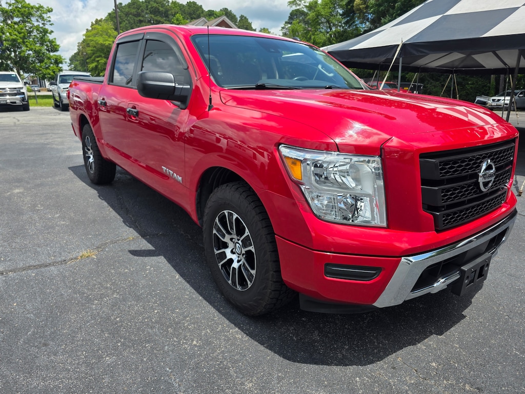 Used 2021 Nissan Titan SV Truck Crew Cab