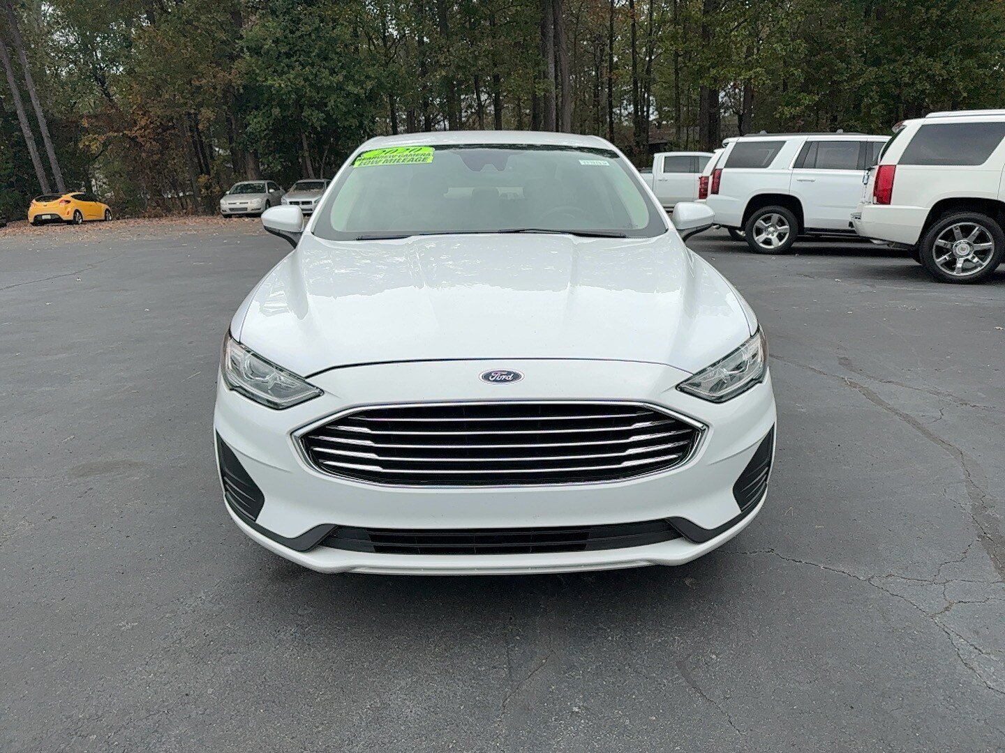2020 Ford Fusion SE photo 2