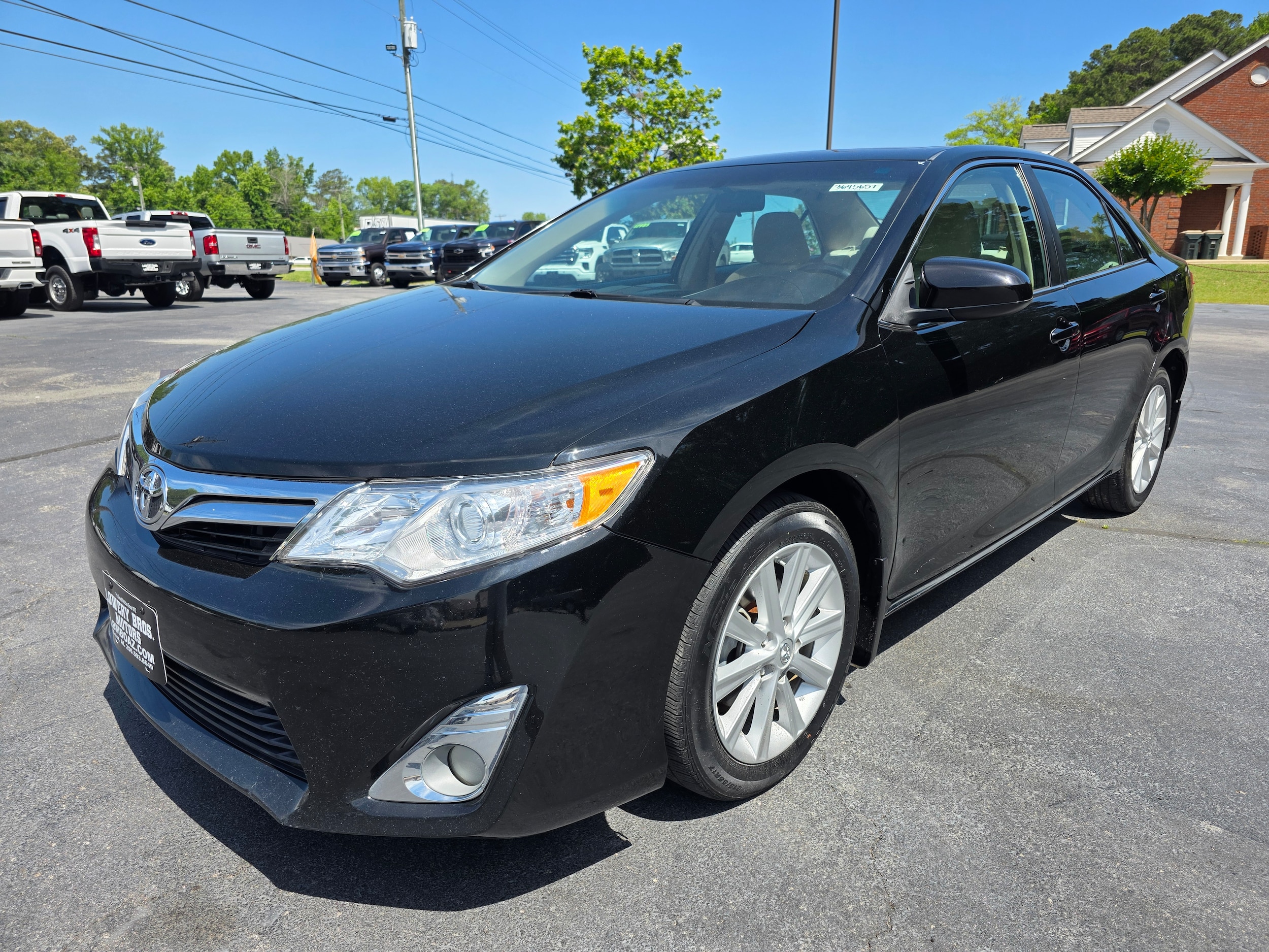 2014 Toyota Camry 2.5 Auto XLE's photo