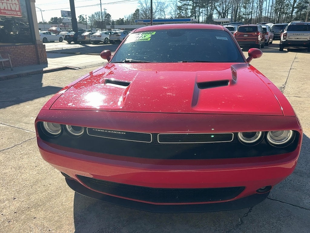 Used 2018 Dodge Challenger SXT Coupe
