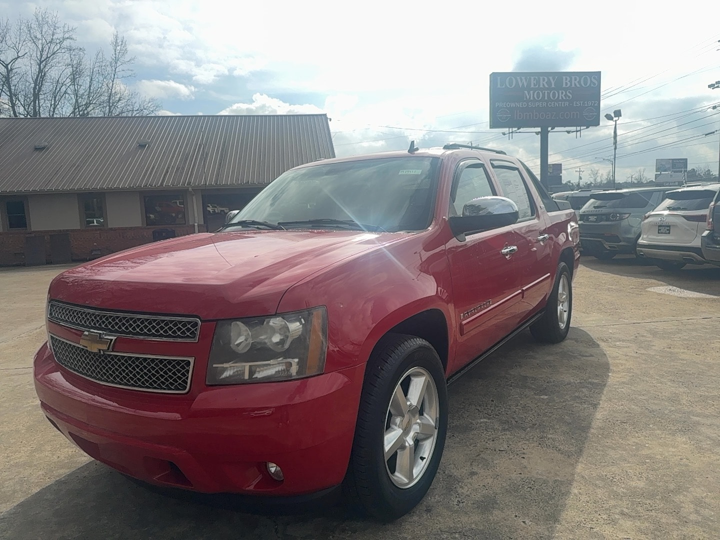 2008 Chevrolet Avalanche LS's photo