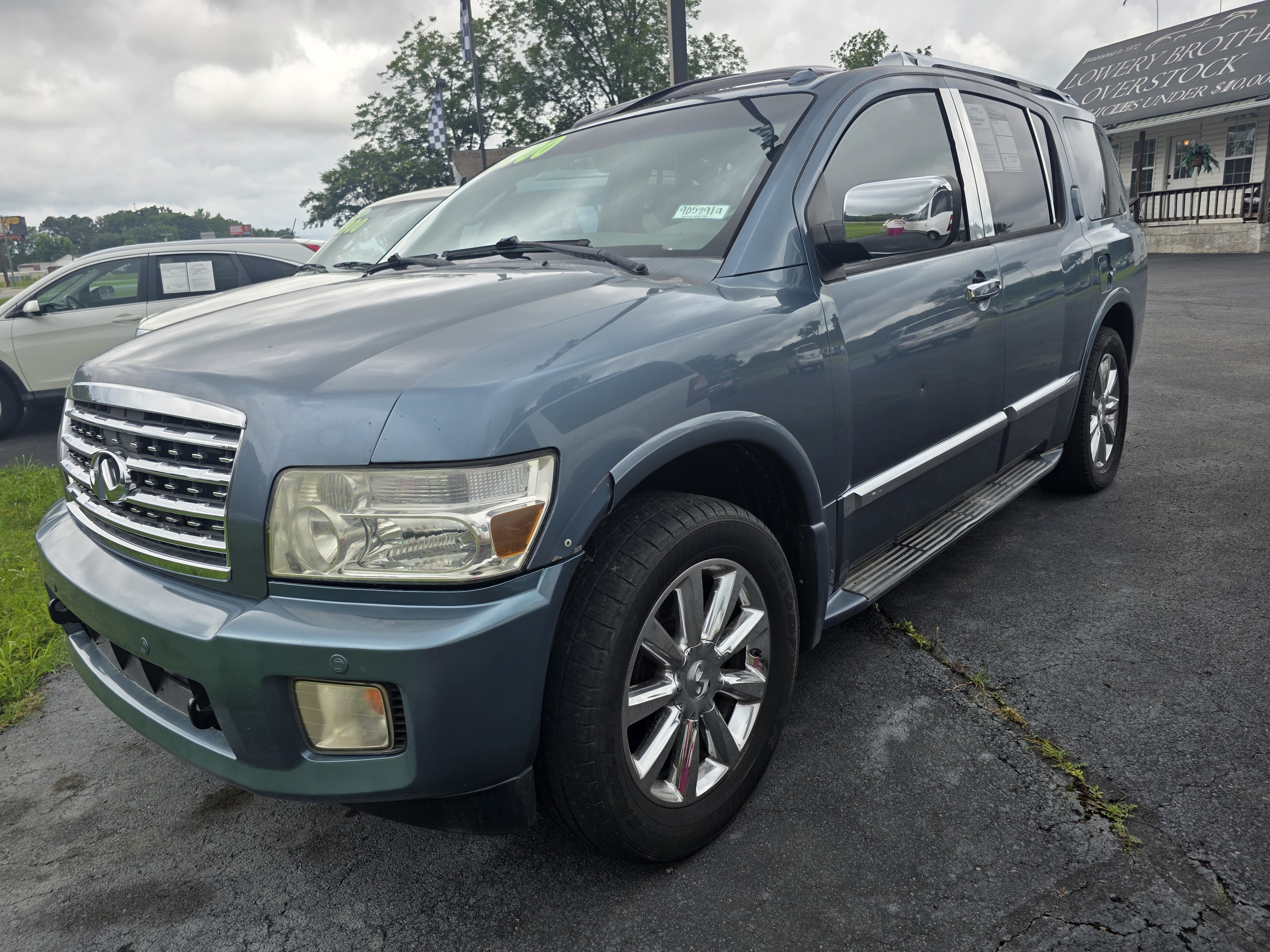  INFINITI QX56