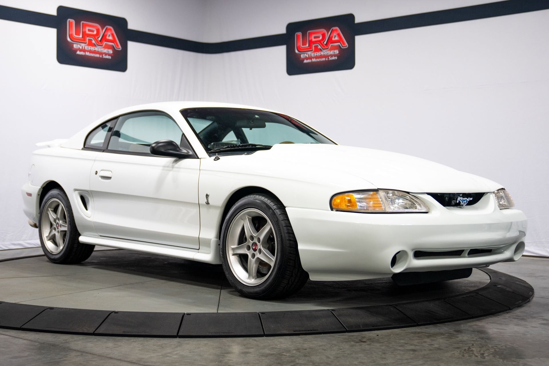 1995 Ford Mustang's photo