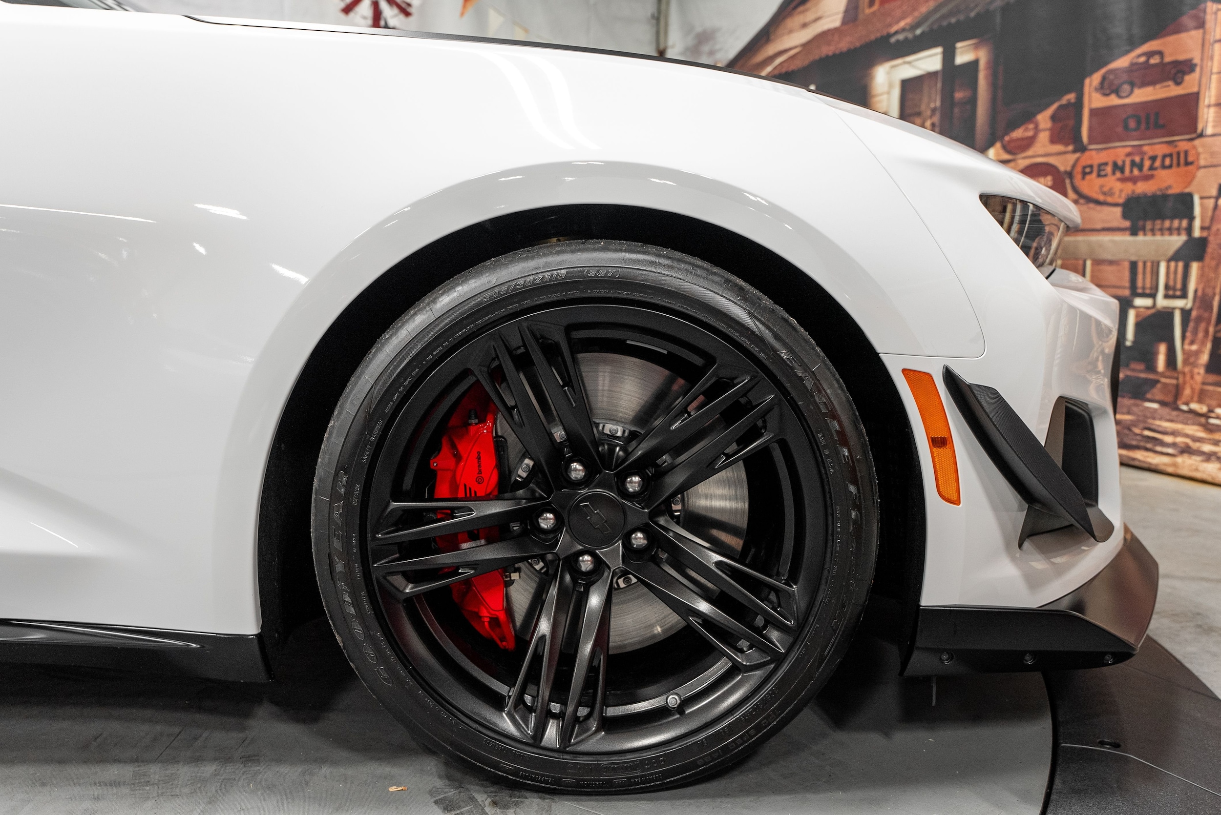 2024 Chevrolet Camaro ZL1 - Photo 10