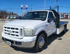 2006 Ford F-350 Chassis XL Truck Regular Cab