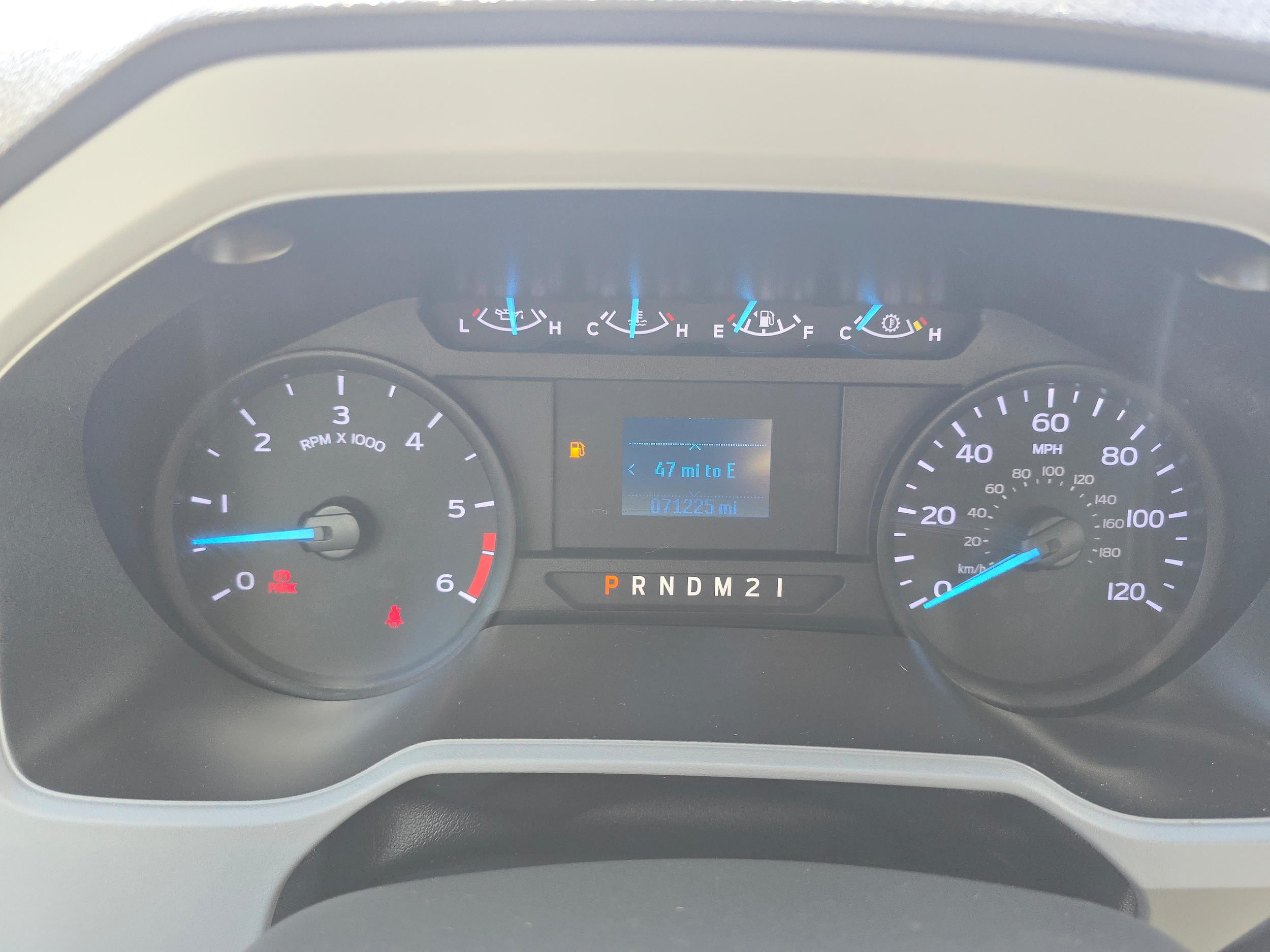 2021 Ford F-650 - Photo 11