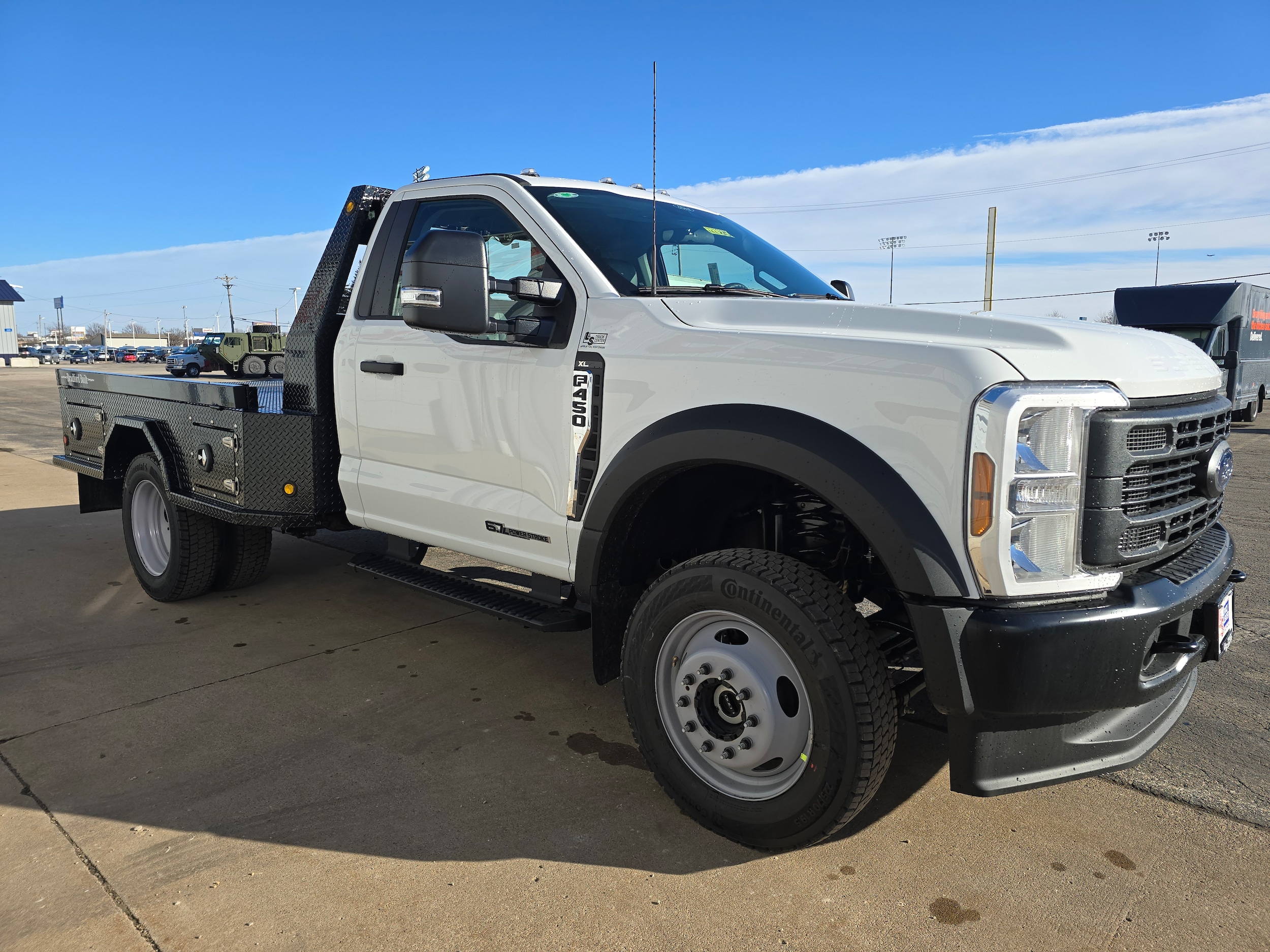 2025 Ford F-450 Super Duty Chassis Cab
