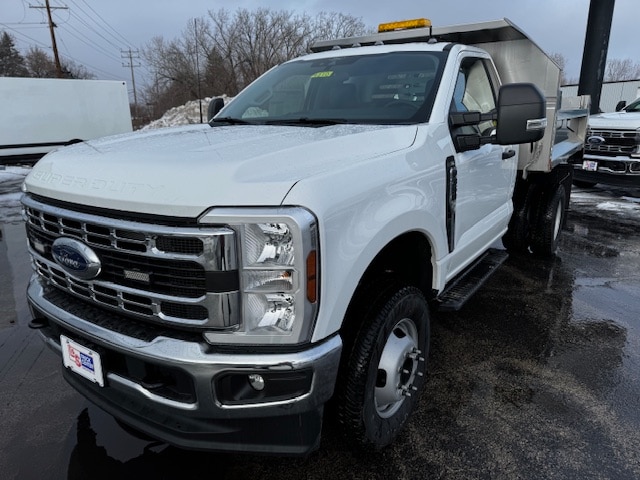2026 Ford F-350 XL 4x4 Regular Cab 145-In DRW's photo