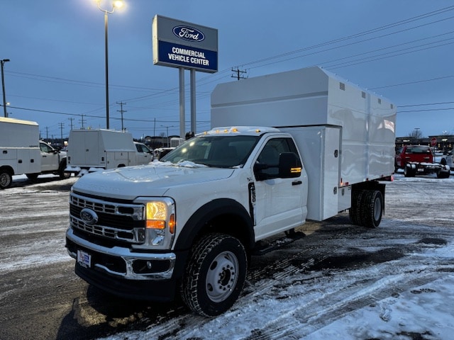 2025 Ford F-600 Super Duty Chassis Cab XL's photo