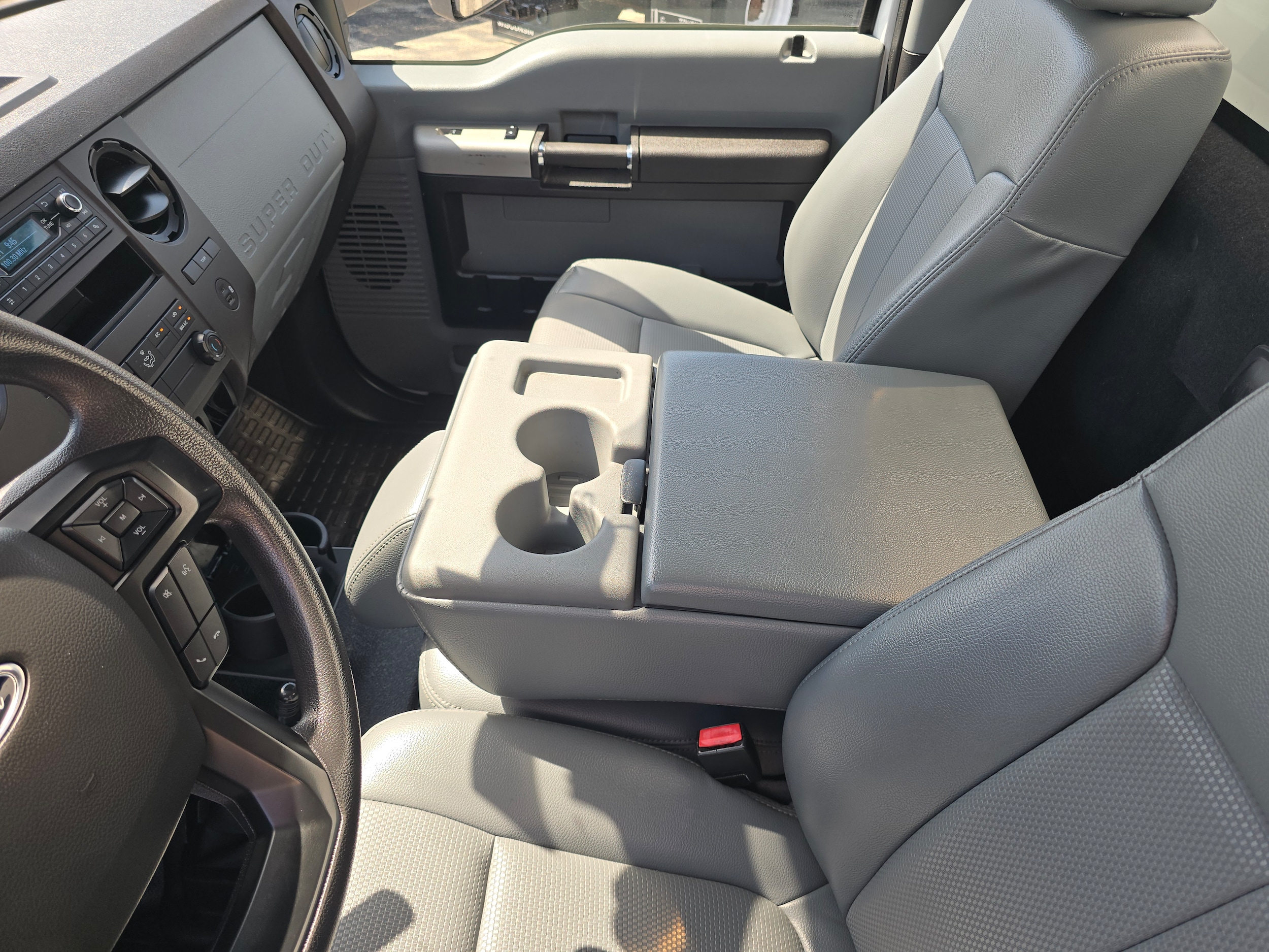 2021 Ford F-650 - Photo 8