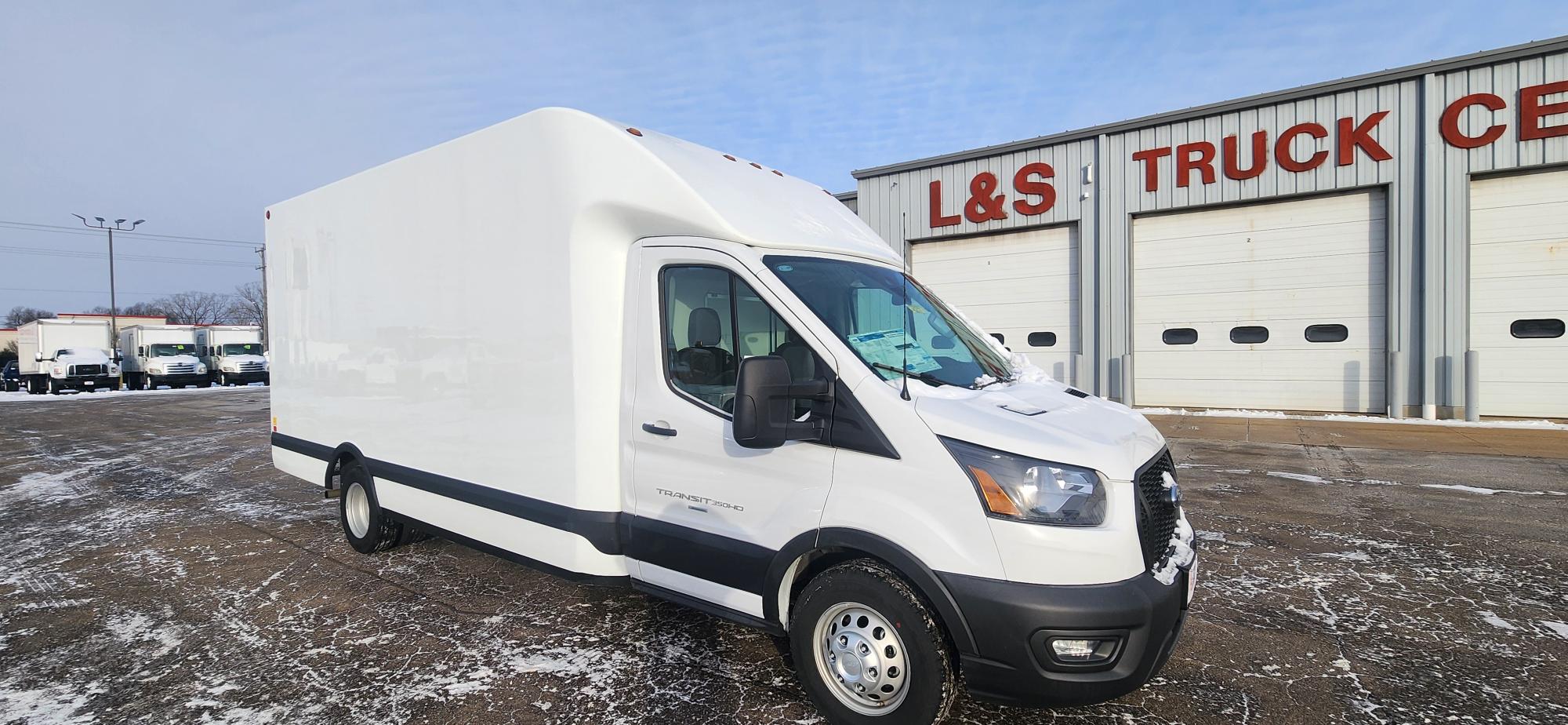 2025 Ford Transit Cutaway Base