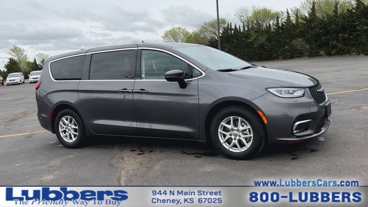 Used 2023 Chrysler Pacifica Touring L with VIN 2C4RC1BG4PR600700 for sale in Cheney, KS
