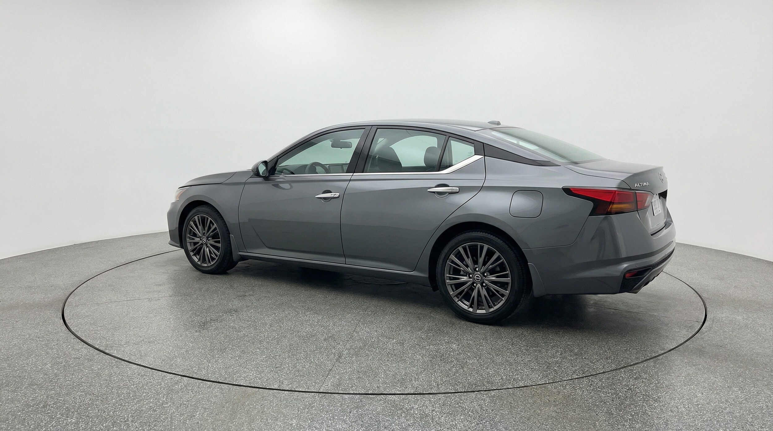 Thumbnail: 2025 Nissan Altima - 5