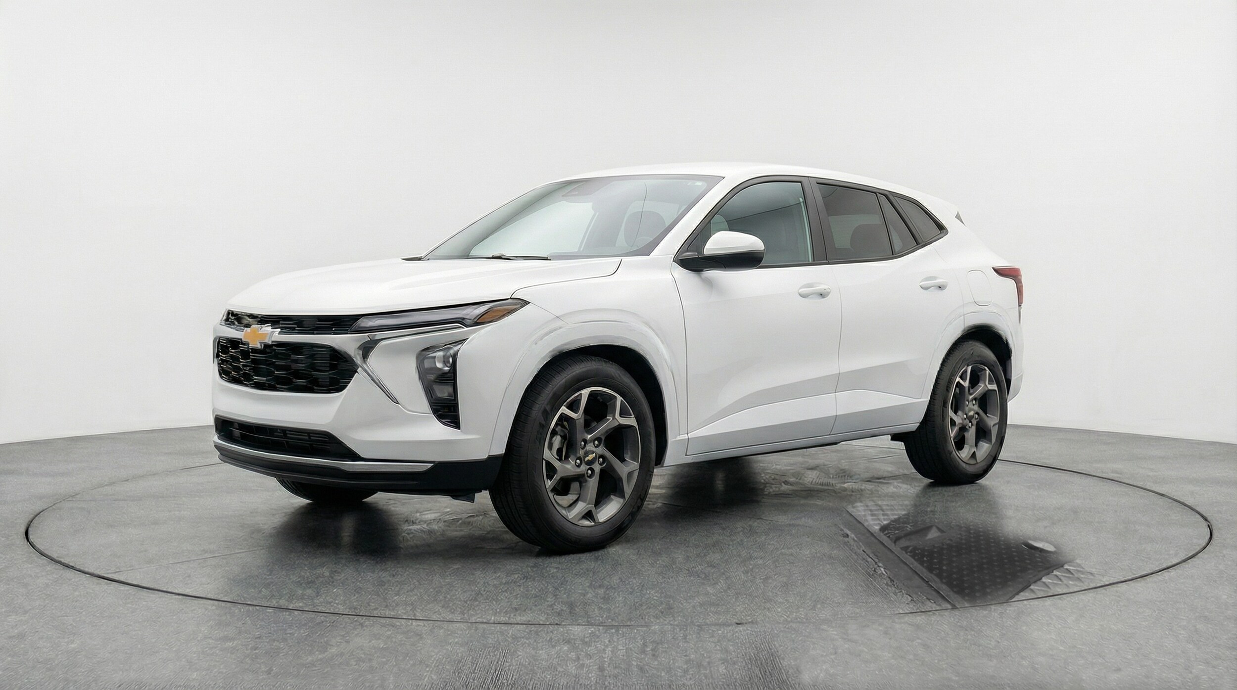 Thumbnail: 2025 Chevrolet Trax - 3