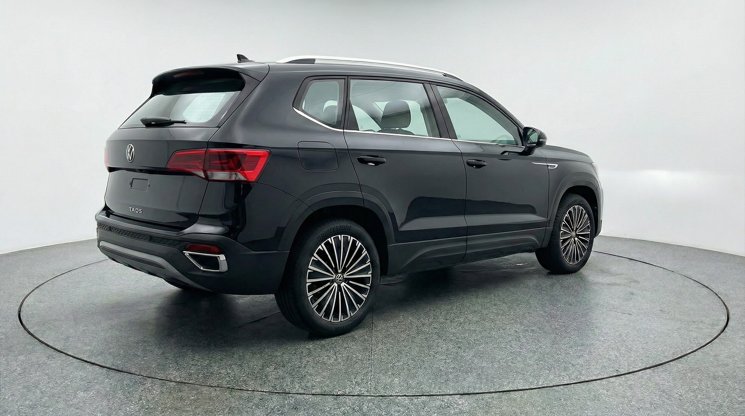 Thumbnail: 2025 Volkswagen Taos - 7