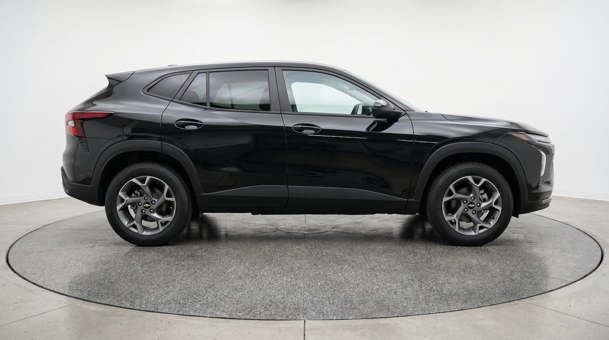 Thumbnail: 2025 Chevrolet Trax - 11