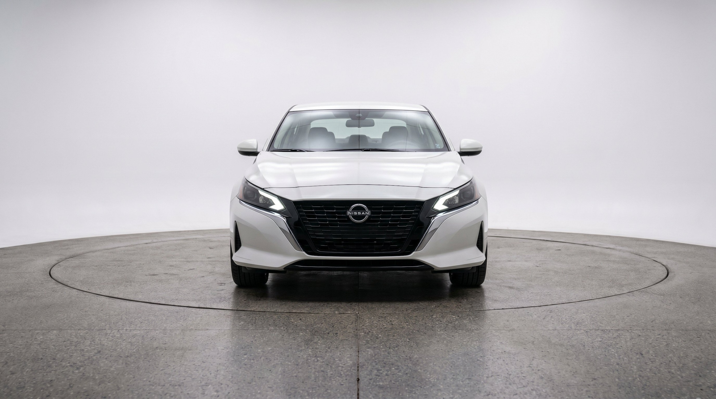 Thumbnail: 2025 Nissan Altima - 2