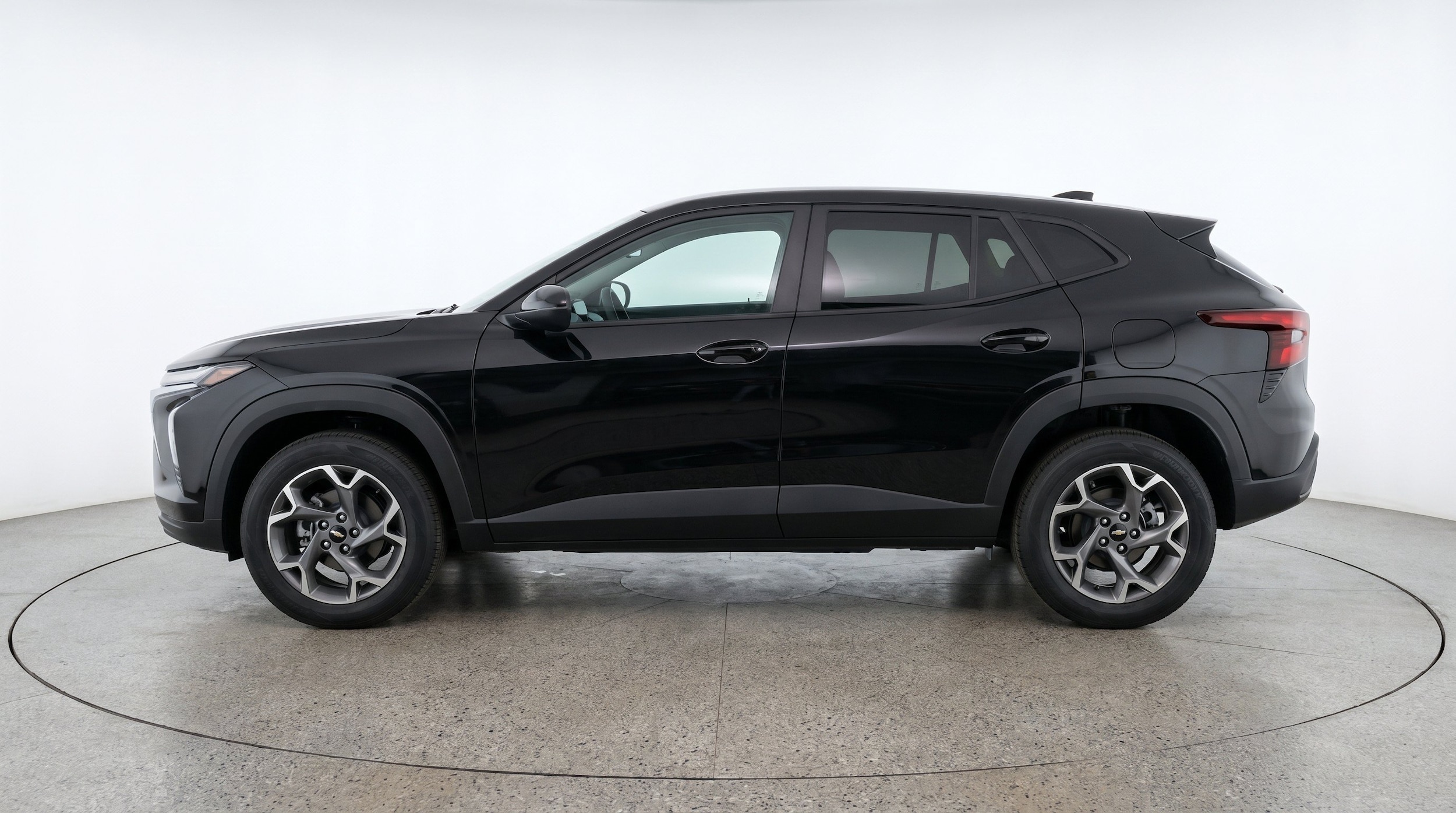 Thumbnail: 2025 Chevrolet Trax - 5