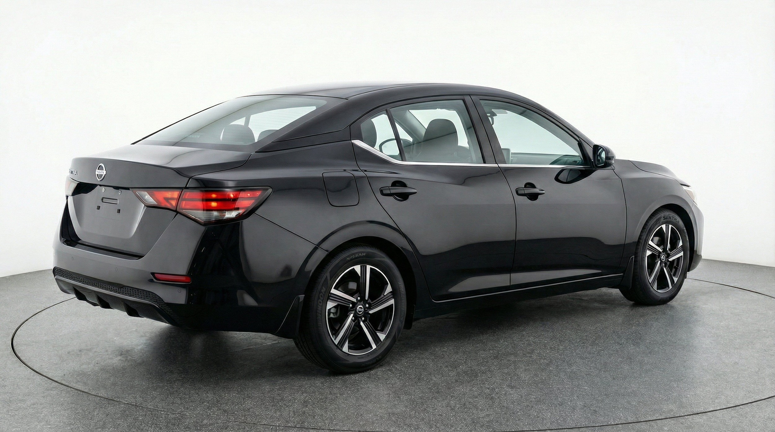 Thumbnail: 2025 Nissan Sentra - 9