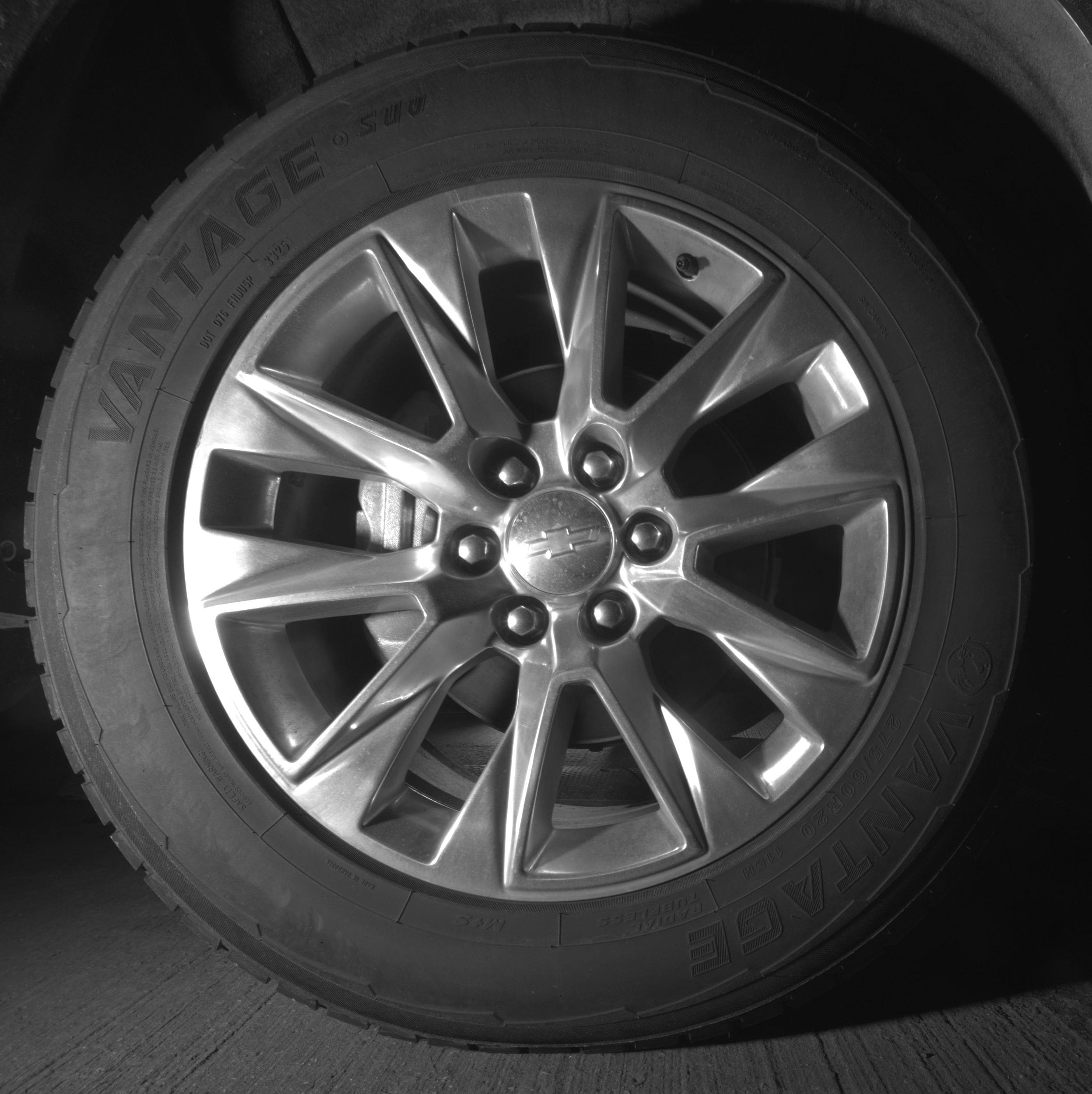 Thumbnail: 2023 Chevrolet Tahoe - 10