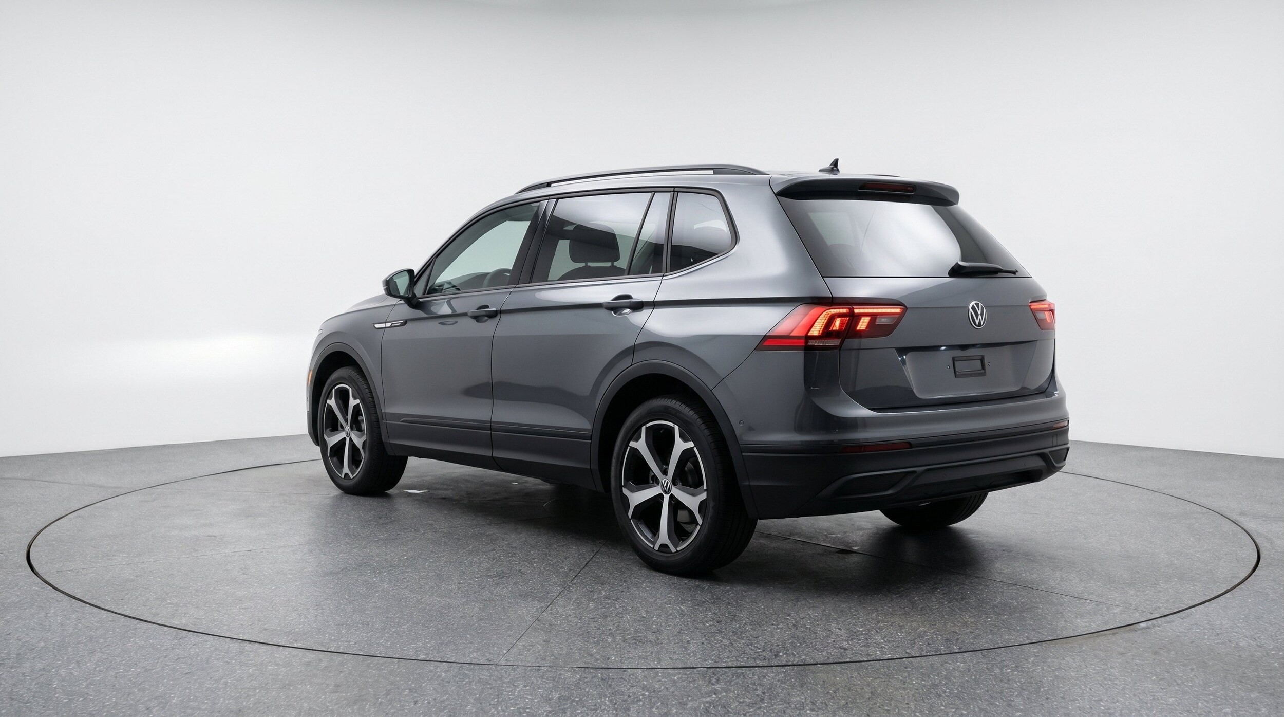 Thumbnail: 2026 Volkswagen Tiguan - 6