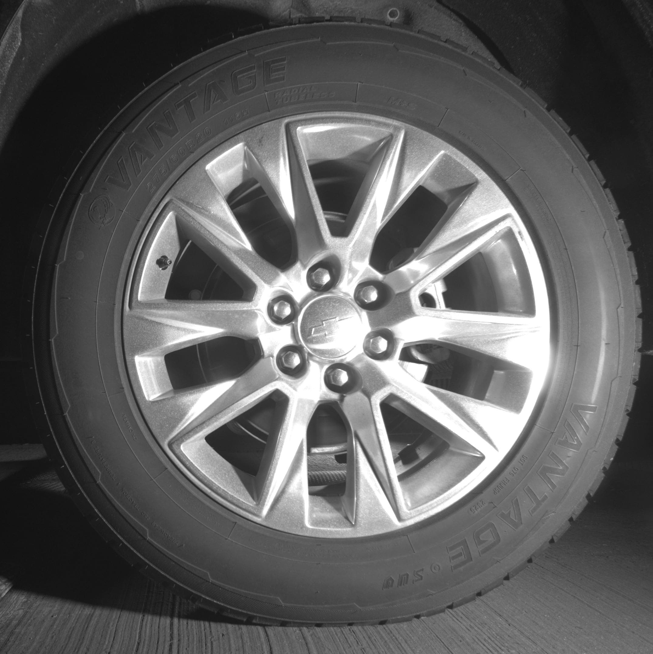 Thumbnail: 2023 Chevrolet Tahoe - 11