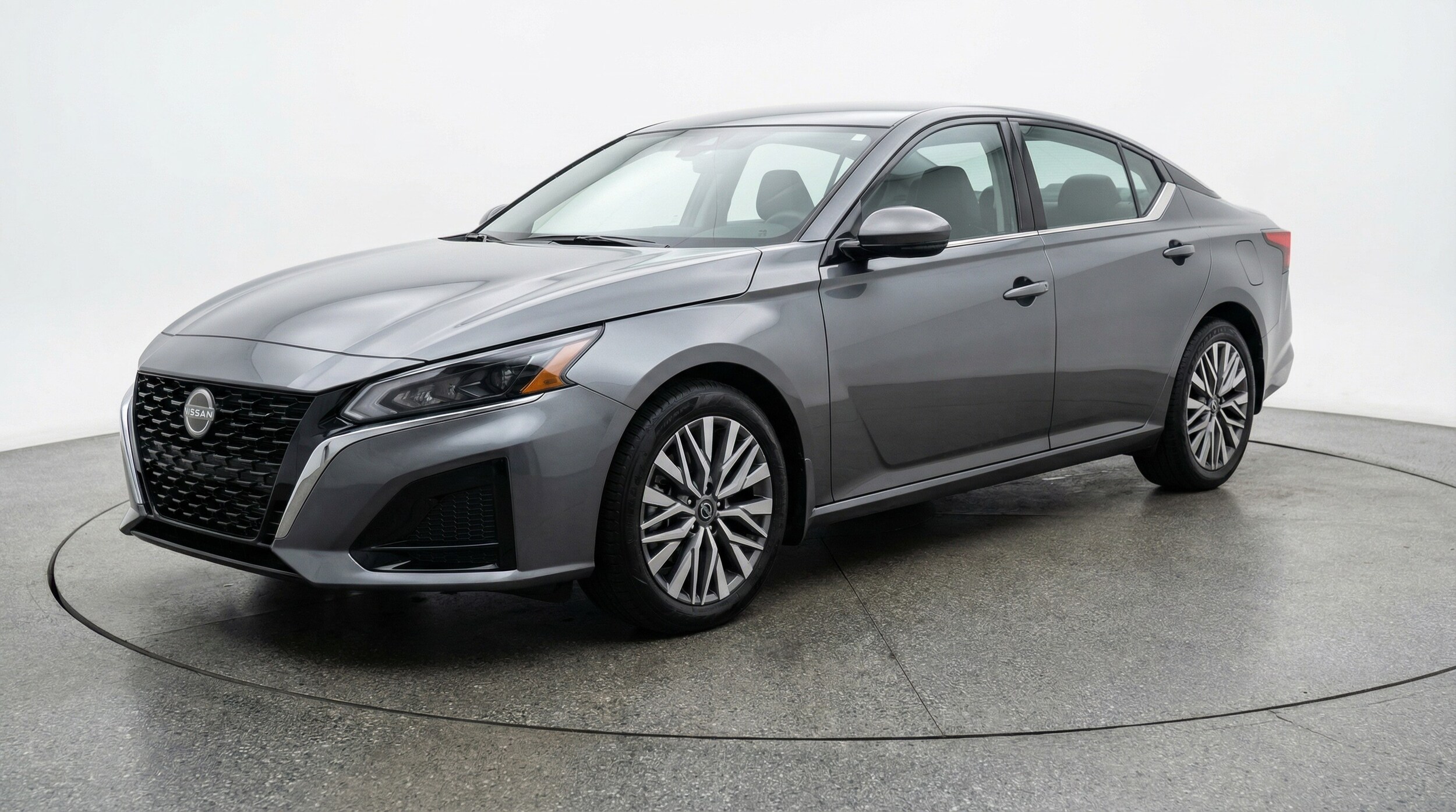 Thumbnail: 2025 Nissan Altima - 3