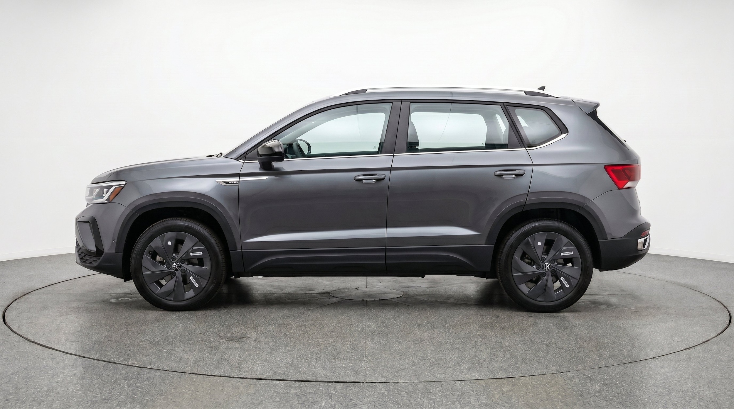 Thumbnail: 2026 Volkswagen Taos - 5