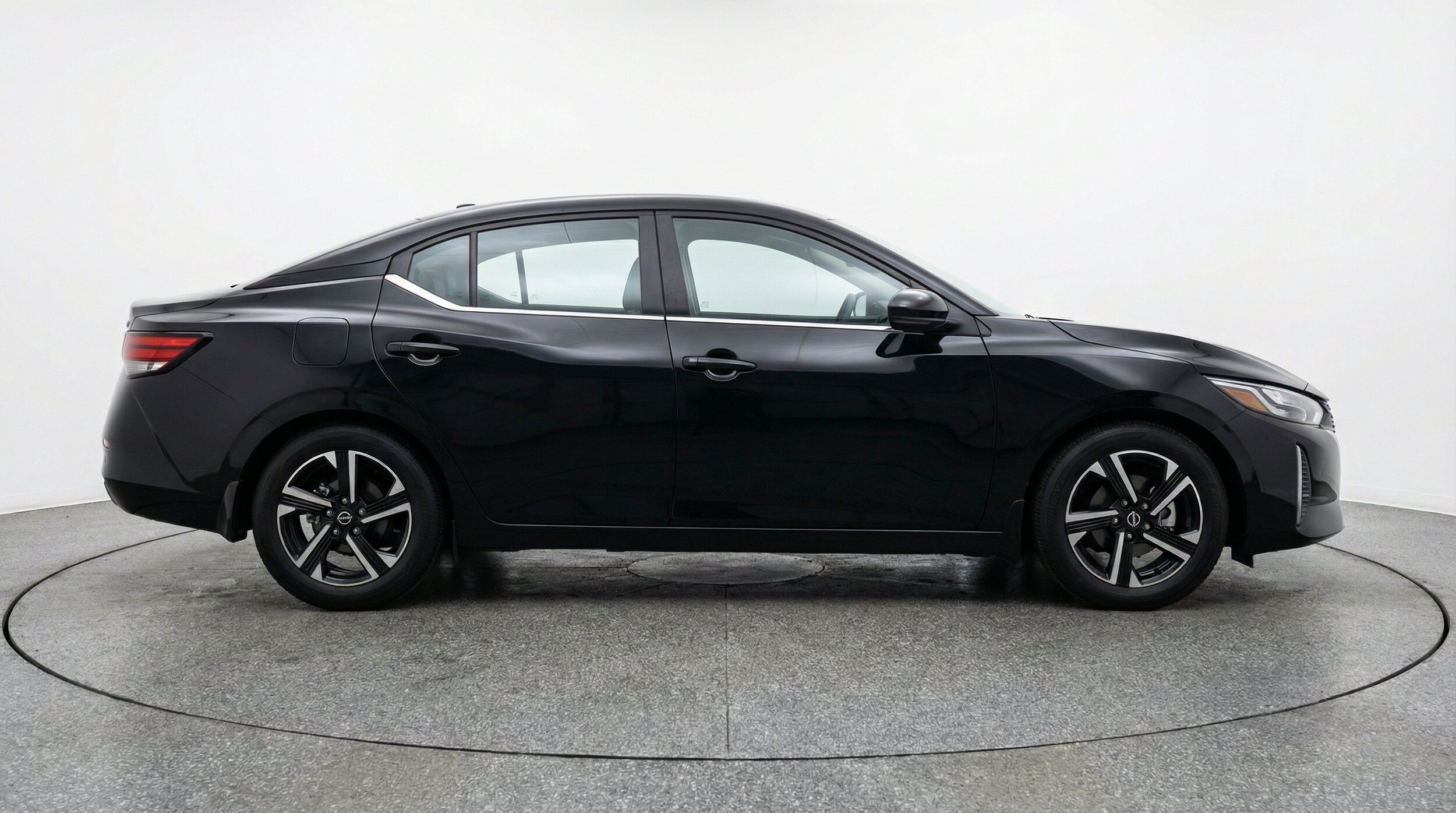 Thumbnail: 2025 Nissan Sentra - 11