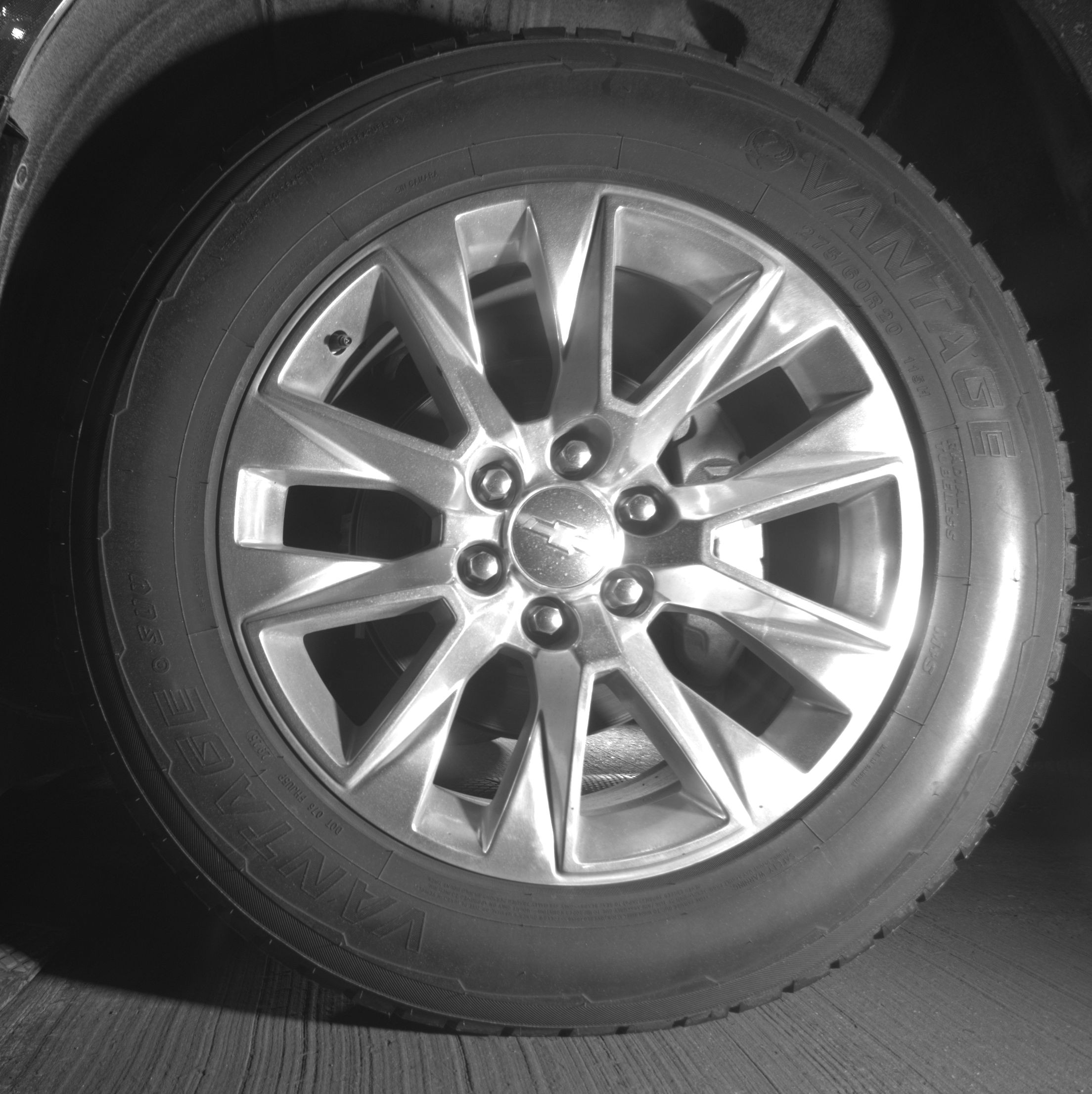 Thumbnail: 2023 Chevrolet Tahoe - 9