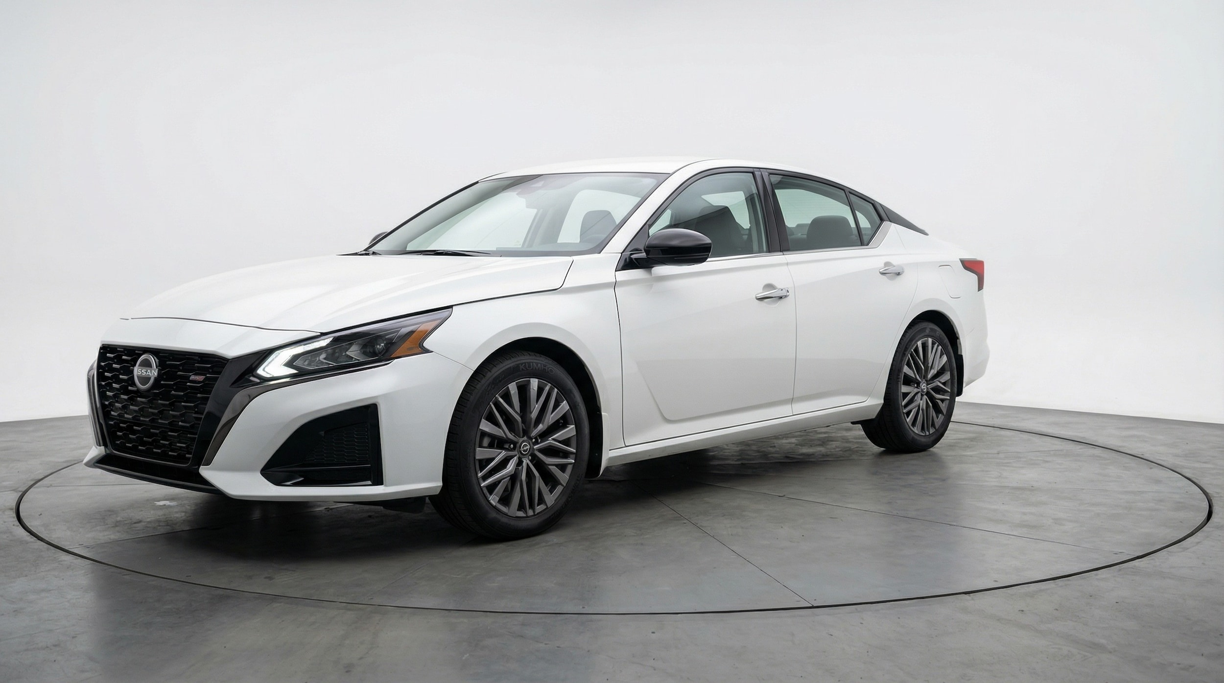 Thumbnail: 2025 Nissan Altima - 3