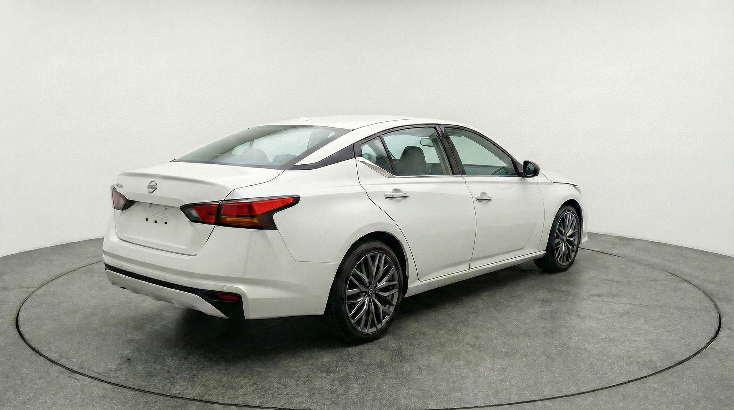 Thumbnail: 2025 Nissan Altima - 7