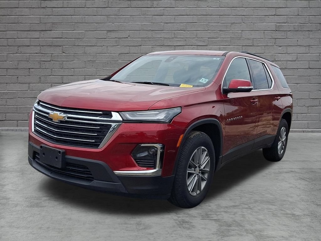 Used 2023 Chevrolet Traverse LT Cloth SUV