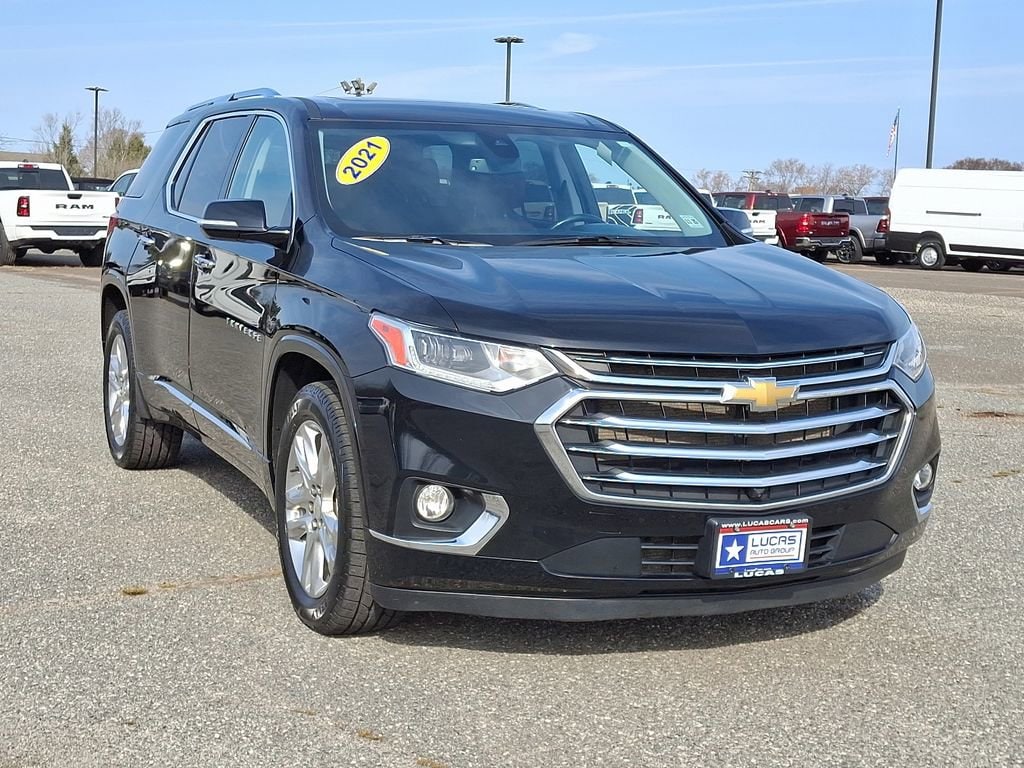 Used 2021 Chevrolet Traverse High Country with VIN 1GNEVNKW7MJ102411 for sale in Lumberton, NJ