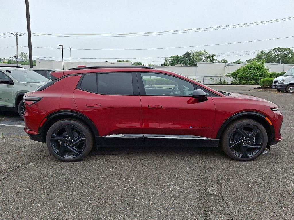 2025 Chevrolet Equinox EV RS - Photo 8