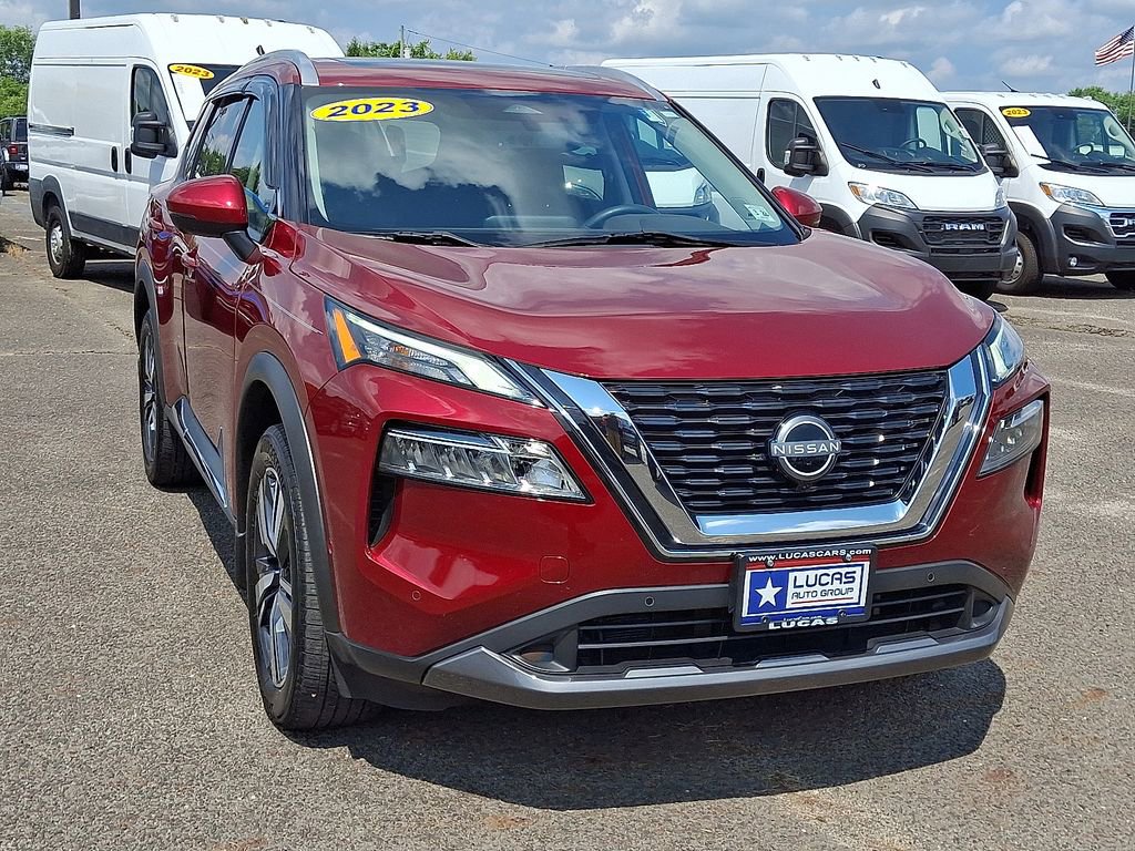 2023 Nissan Rogue SL AWD photo 2