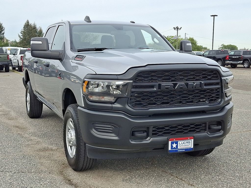 2024 Ram 3500 Tradesman photo 2